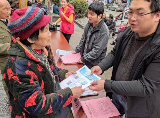 廣西桂林市結(jié)合“4/?15”國(guó)家安全教育日開(kāi)展反邪宣傳活動(dòng)1537