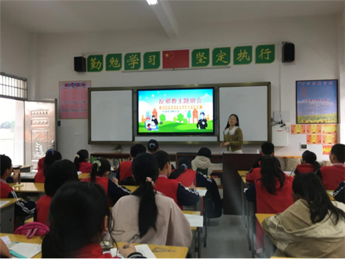 馬嶺小學(xué)開展“反邪教警示教育宣傳月”活動688