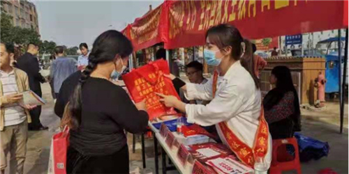 （標題加上“廣西”字樣）龍州縣：多角度開展反邪教宣傳工作1049